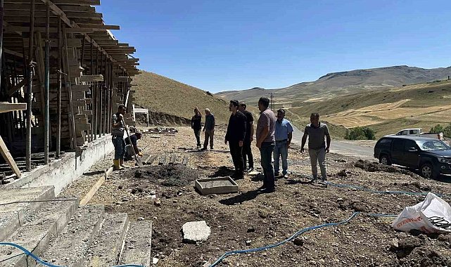 Susuz Kaymakamı hem köyleri tanıyor, hem sorunları çözüyor