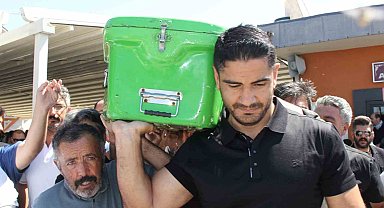 Taha Akgül'ün dedesi son yolculuğuna uğurlandı