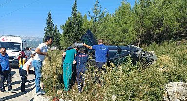 Takla atan araçtan bir kişi yaralı kurtarıldı