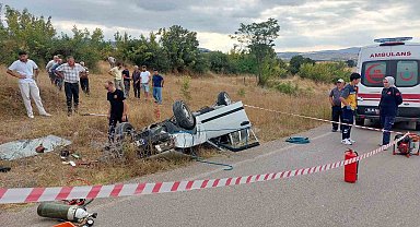 Takla atan otomobildeki sürücü hayatını kaybetti