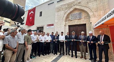 Tarihi Melik Tahir Camii tamamlanan restorasyon çalışmalarının ardından yeniden ibadete açıldı