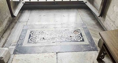 Tarihi Süleymaniye Camii'nde hırsızlık: Mozaik taşların çalındığı iddiası