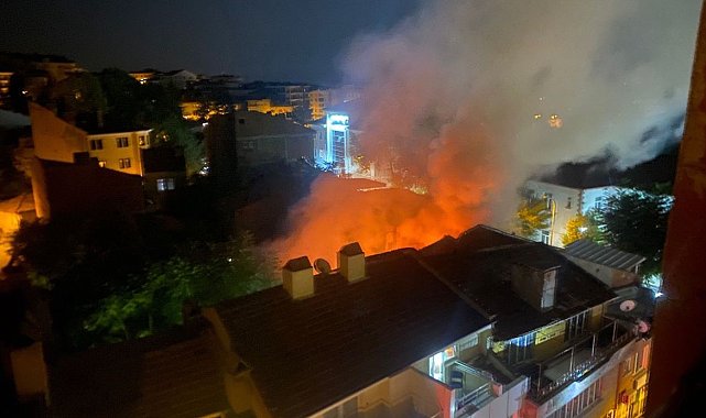 Tavşanlı'da kuaför dükkanında yangın