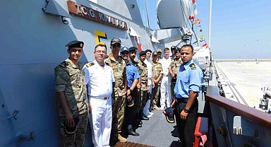 TCG Kınalıada'dan Bingazi'ye liman ziyareti
