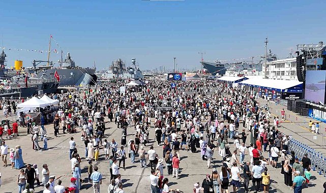 TEKNOFEST'te 30 Ağustos yoğunluğu havadan görüntülendi
