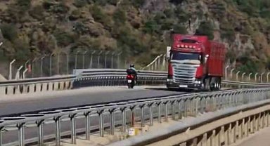 Ters şeritte tehlikeli yolculuğa ağır ceza
