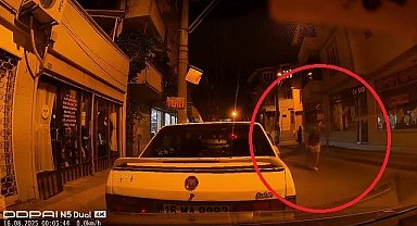 Ters yöne girdi, park halindeki araçlara çarptı... Olay yerinden böyle kaçtı