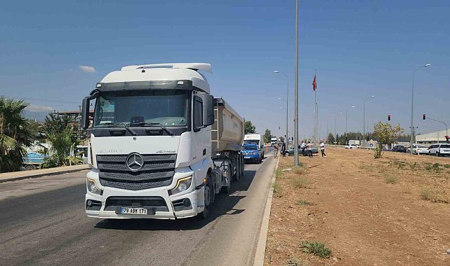 Tırla çarpışan Tofaş'taki 2 kişi yaralandı