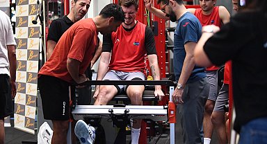 TOFAŞ'lı basketbolcular Vald performansından geçti