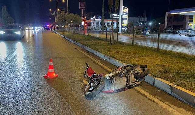 Tokat'ta lüks otomobil motosiklete çarptı: 2 ölü