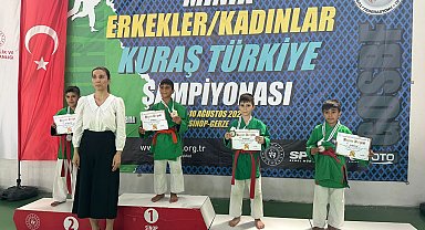 Trabzonlu minikler madalyayla döndüler