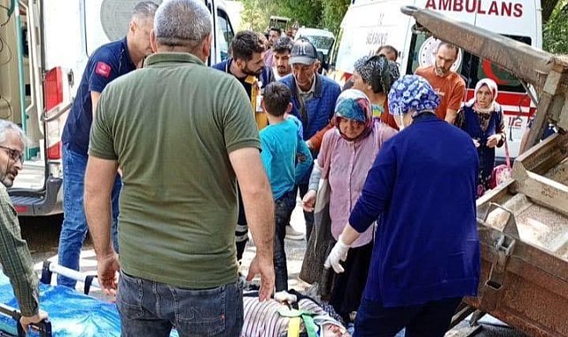 Traktör devrildi: 3'ü ağır 6 yaralı