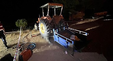 Traktörünün altında kalan sürücü hayatını kaybetti
