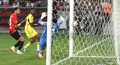 Trendyol Süper Lig: Gençlerbirliği: 0 - Fenerbahçe: 3