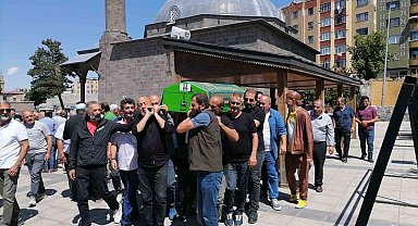 Türk Halk Müziği'nin usta sesi Bahattin Karakoç'a son veda