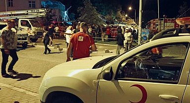 Türk Kızılay, Sındırgı depremi sonrası afetzedelere beslenme desteği sağlıyor
