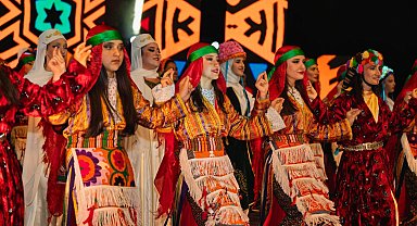 Türk kültürünü dünyaya taşıyan bir şölen: Anadolu Rüyası Dans Topluluğu