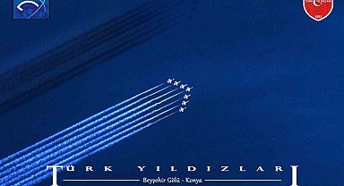 Türk Yıldızları'nın Beyşehir Gölü üzerinde uçuşu uydu tarafından fotoğraflandı