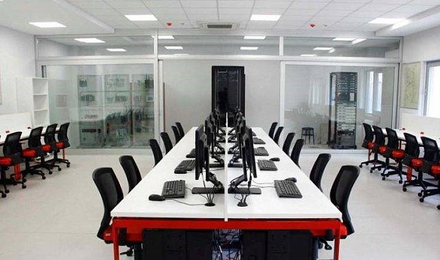 Türkiye'de ikinci: SAÜ'de Siber Güvenlik Mühendisliği bölümü açıldı