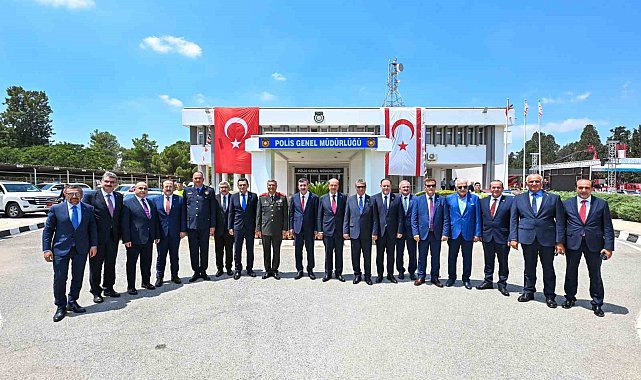 Türkiye'nin hibe ettiği 29 araç, KKTC İçişleri Bakanlığı'na teslim edildi