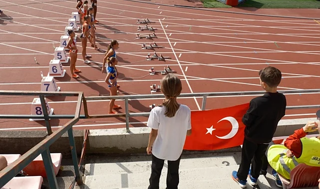 Türkiye'nin en hızlı çocukları U20'de uluslararası heyecan yaşadı