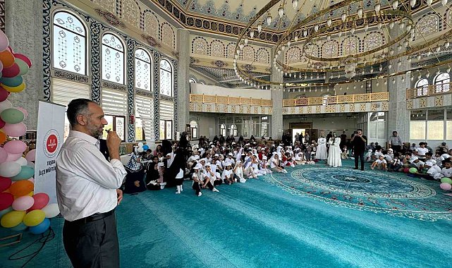 Tuşba'da Yaz Kur'an Kursları düzenlenen programla sonra erdi
