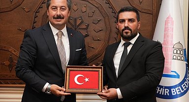 Ülkü Ocakları'ndan Yenişehir Belediye Başkanı'na hayırlı olsun ziyareti