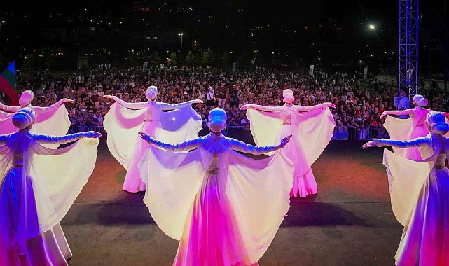 Uluslararası Horon ve Müzik Festivali renkli görüntülerle sona erdi