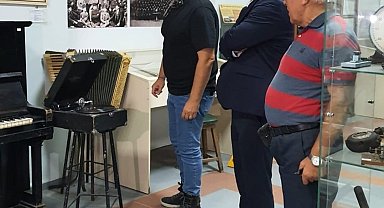 Ünlü oyuncu İlker Ayrık'tan Balıkesir Lisesi'ne ziyaret