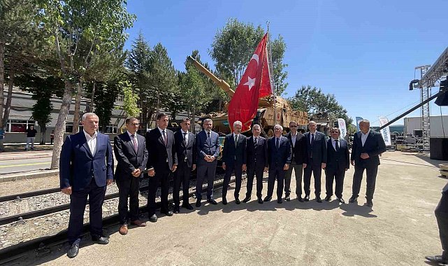 Üretimi tamamlanan yerli ve milli, UAIS tipi askeri araç taşıma vagonlarının ilk teslimatı yapıldı