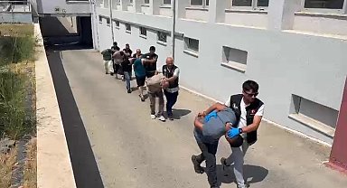 Uyuşturucu satıcıları ifadeleriyle şaşırttı: 5 tutuklama