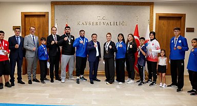 Vali Çiçek, Balkan Şampiyonu ERVA Sporcularını makamında ağırladı