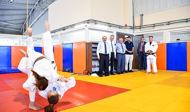 Vali İsmail Ustaoğlu'ndan; Genç sporculara moral ve destek