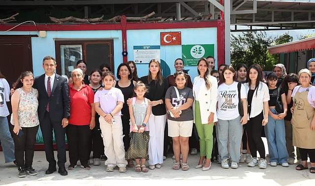 Vali Masatlı'nın eşi, 'Yüreğimizdeki Işık' projesinde kız çocuklarıyla bir araya geldi