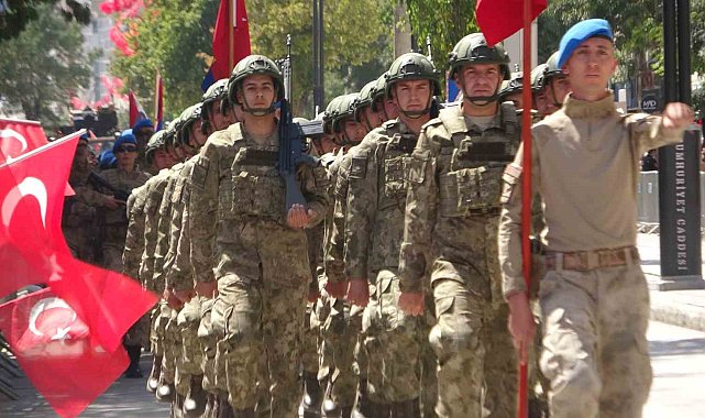 Van'da 30 Ağustos Zafer Bayramı kutlandı