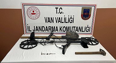 Van'da tarihi eser kaçakçılığı operasyonu: 4 gözaltı