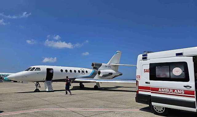 Van'dan iki bebek uçak ambulansla sevk edildi