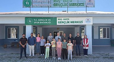 Varto'daki spor tesisleri gençlerle dolup taşıyor