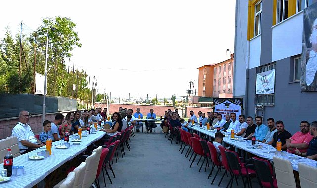 Vezirköprü Anadolu Lisesi'nde ilk Pilav Günü etkinliği