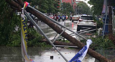 Vietnam'ı vuran Kajiki Tayfunu'nda 3 kişi hayatını kaybetti