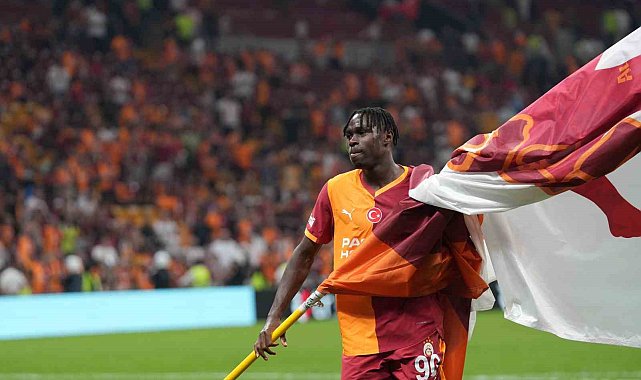 Wilfried Singo, Galatasaray formasıyla ilk maçına çıktı