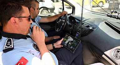 Yalova'da atık konteynerinin yanına çöp atan işletmeye para cezası