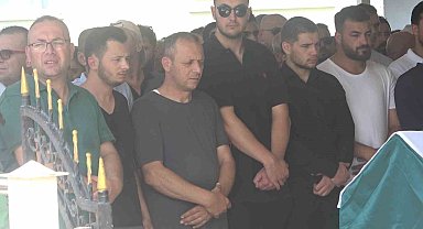 Yalova'da trafik kazasında ölen genç son yolculuğuna uğurlandı