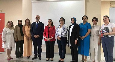 Yaşlılık Çalıştayı'na katılan huzurevi sakinleri Vali Arslan'a taleplerini iletti