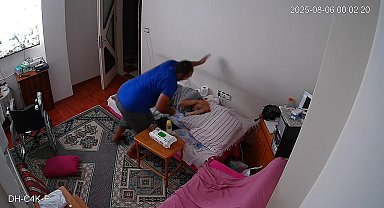 Yatalak annesini döverek komalık etmişti, gözaltına alındı