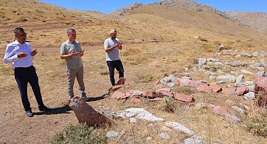 Yaylacılardan geriye mezar taşları kaldı