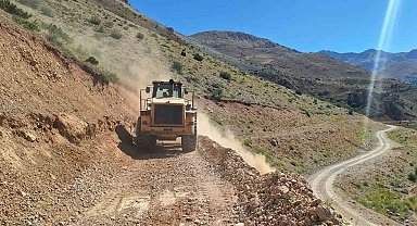 Yaylada üretilen tonlarca Tulum Peyniri at sırtında değil yeni yapılan yolla şehre ulaştırılacak