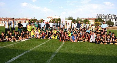 Yaz Kur'an Kursları Arası Zafer kupası futbol turnuvası sona erdi