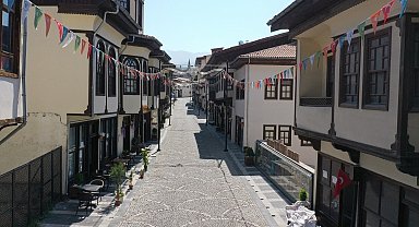 Yeşilyurt Belediyesi ve Kültür Bakanlığı'ndan Lezzet Caddesi için iş birliği
