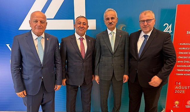 Yıldırım, AK Parti'nin 24'üncü yılında bakanlarla Ankara'da buluştu